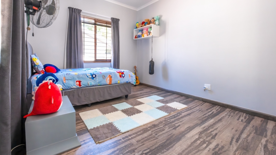4 Bedroom Property for Sale in Heatherlands Western Cape
